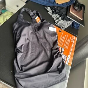 Old navy powersoft maternity tank size M